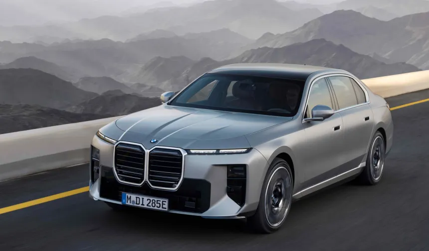 Yeni BMW 7 serisi Türkiye'de satışta
