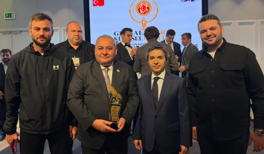 Keçiören Belediye Başkanı Özarslan'a 'Küresel Hizmet Ödülü'