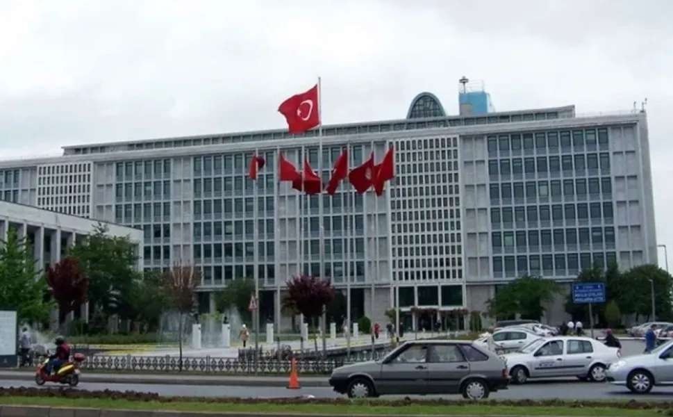 İstanbul Büyükşehir'e 4. dalga operasyonu! CHP'den tepki: Ayarını bozduğunuz kantar gün gelir sizi tartar!