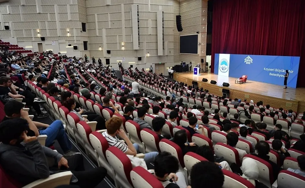 "Zirve IEEE"ye Büyükkılıç imzası