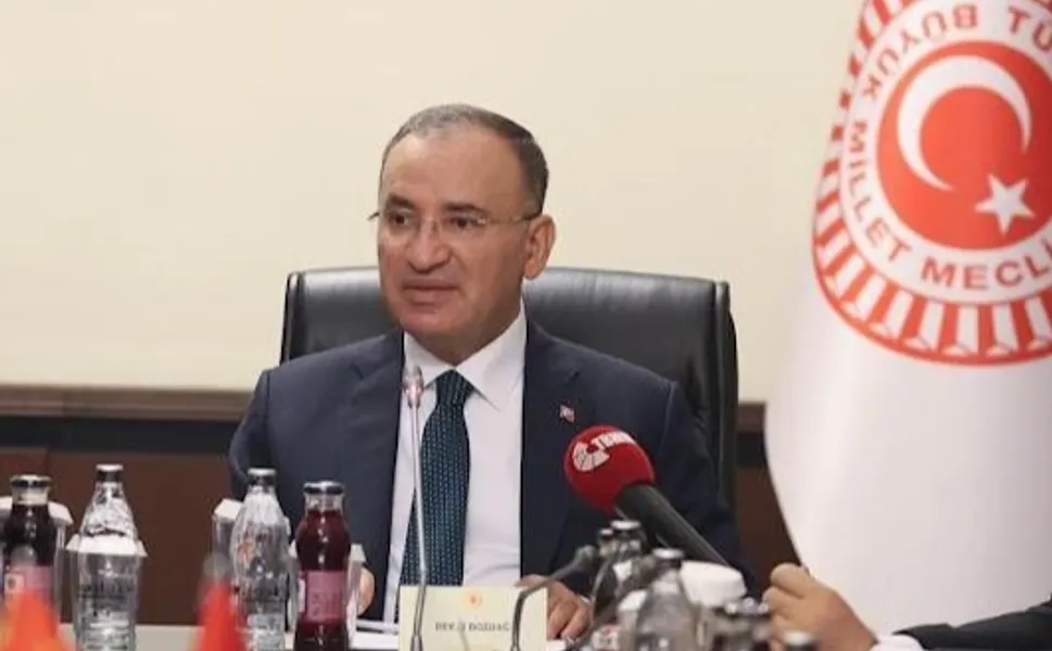 AK Parti'den TBMM'de yeni görev dağılımı... Bozdağ yeniden başkanvekili