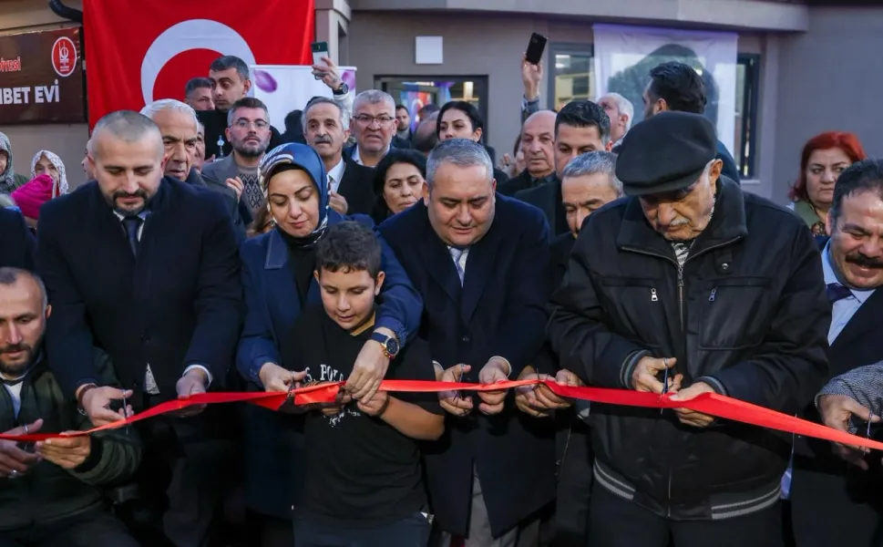 Keçiören'de 'Engelsiz Sohbet Evi' hizmete açıldı