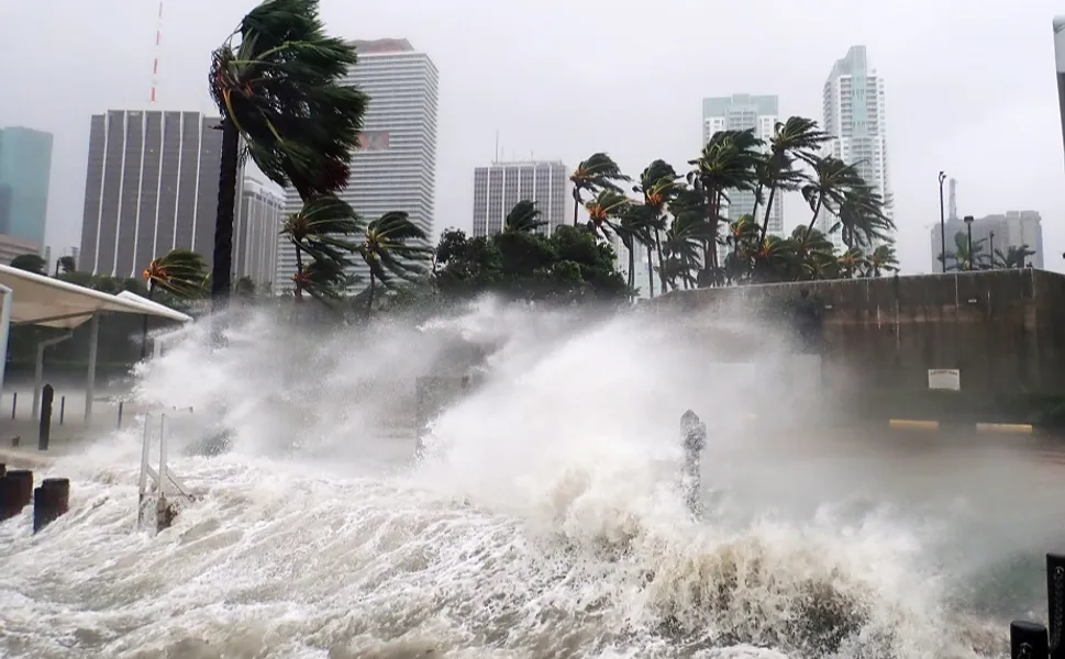 Doğal afetler sigorta sektörünü zorluyor... Küresel ekonomik kayıplar 260 milyar dolar oldu