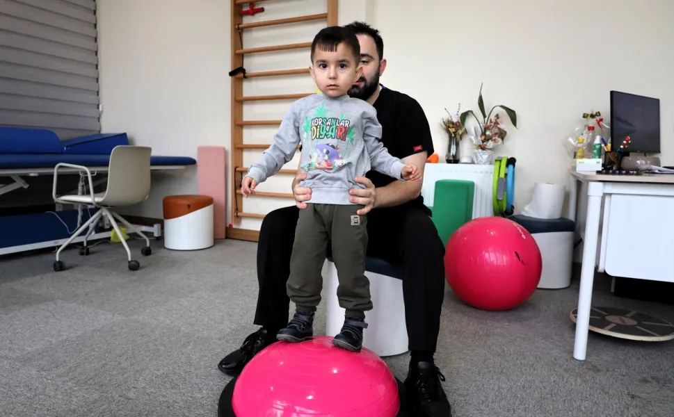 Gonca'da atılan ilk adım, minik Demir'e umut oldu