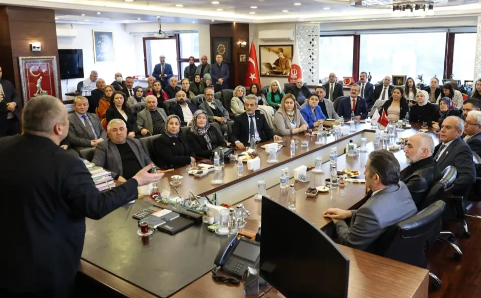 Keçiörenli muhtarlardan Başkan Özarslan'a destek ziyareti