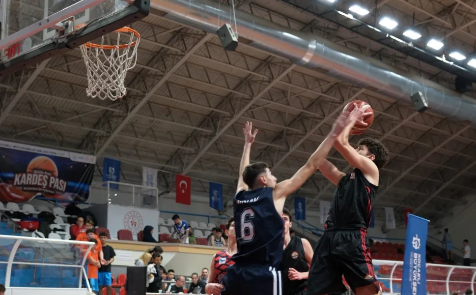 Kocaeli'de en güzel paslar kardeşliğe atıldı