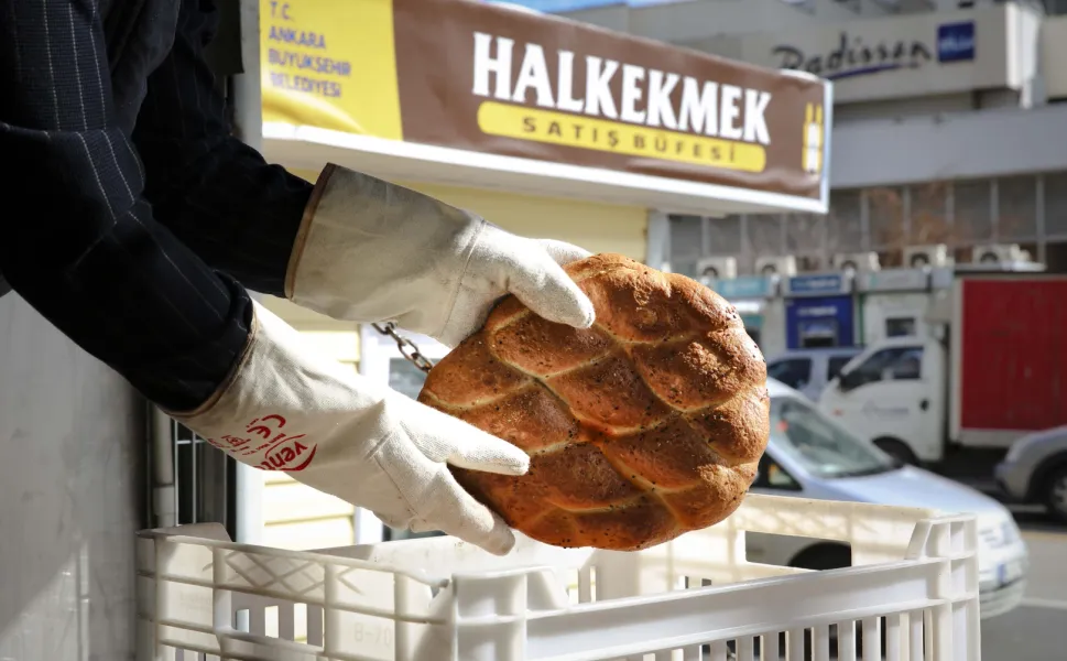 Ankara'da 'Mobil Fırın' hizmeti sürüyor