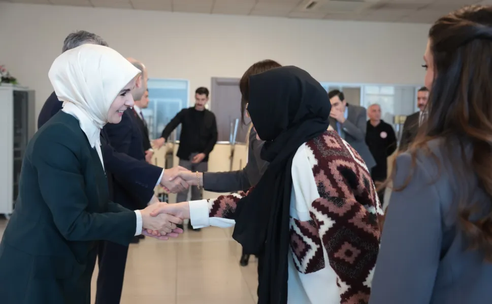 Bakan Göktaş, personeli ile bayramlaştı