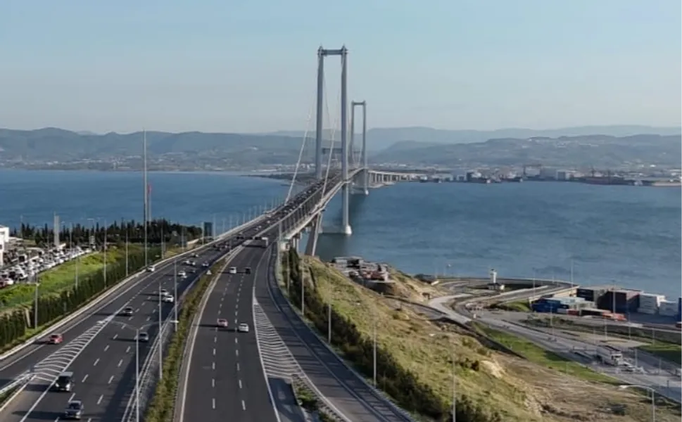 Bayram yolculuğuna çıkacaklara otoyol ve gişe uyarısı