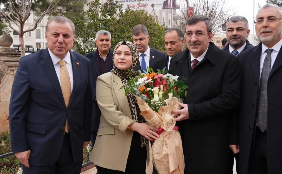Cumhurbaşkanı Yardımcısı Cevdet Yılmaz, Mardin Midyat'ta yatırımları tanıttı