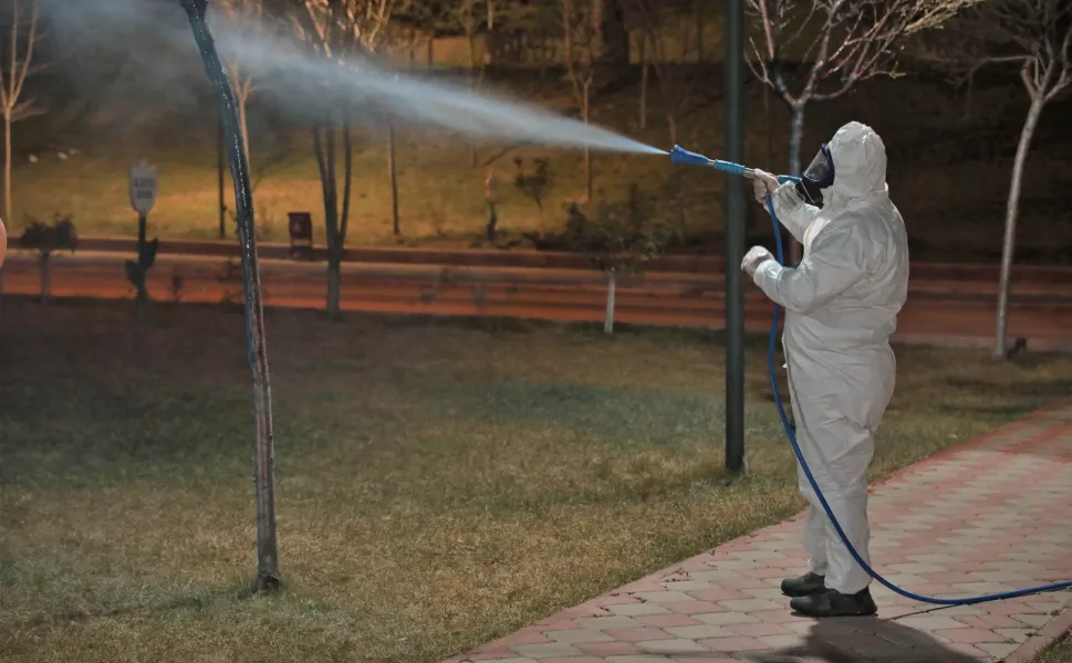 Keçiören'de sinekle mücadele ve bitki koruma çalışmaları sürüyor