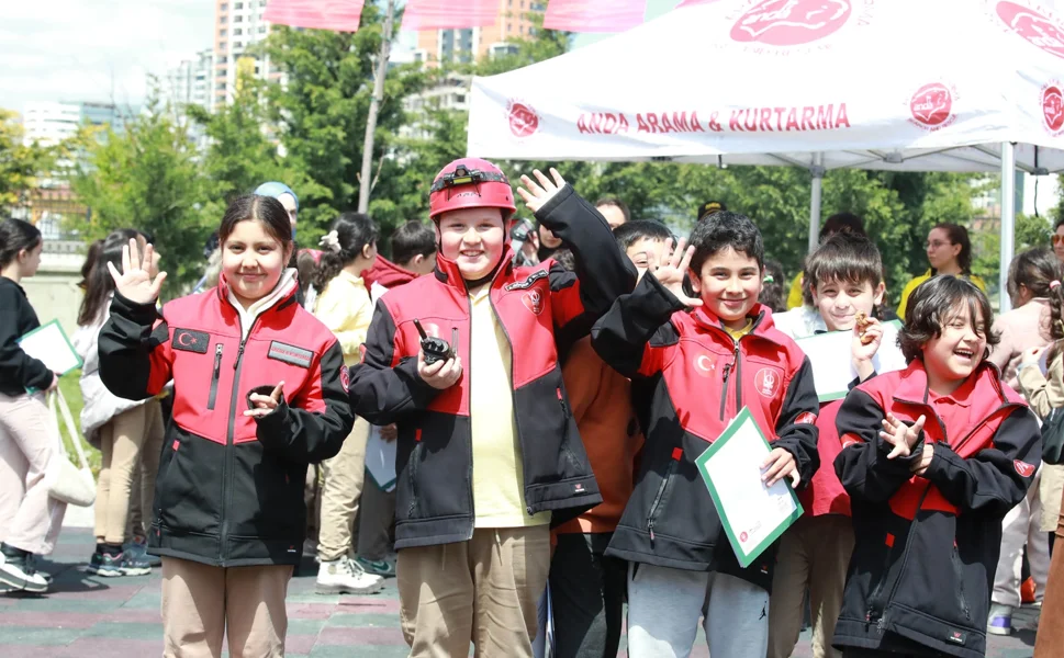 Ankara Keçiören'de çocuklara hayat kurtaran afet eğitimi