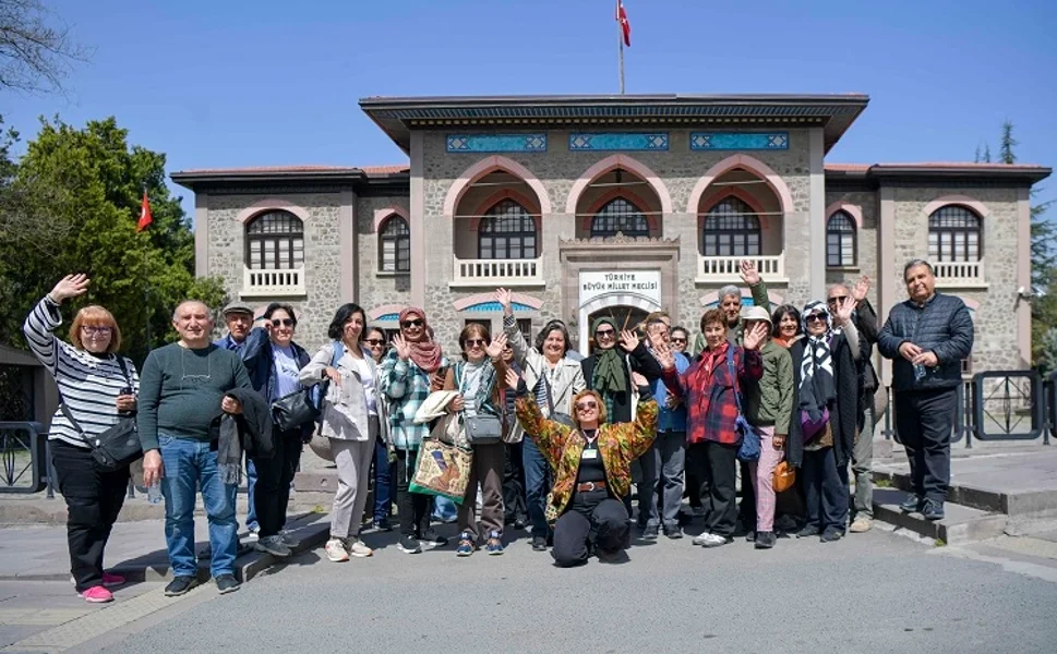 Ankara'nın simge noktaları tek rotada