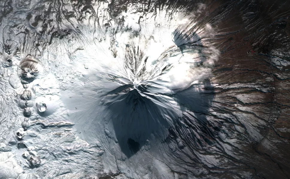 Zirveden uzaya... Ağrı Dağı'na gökyüzünden selam