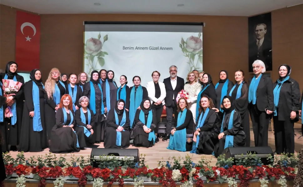 Ankara Keçiören'de 'Annemin Şarkıları' konseri duygulandırdı