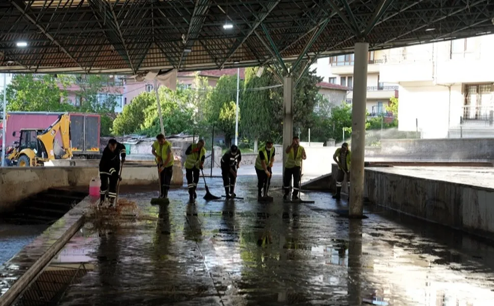 Ankara Keçiören'de kurban kesim alanları temizlendi
