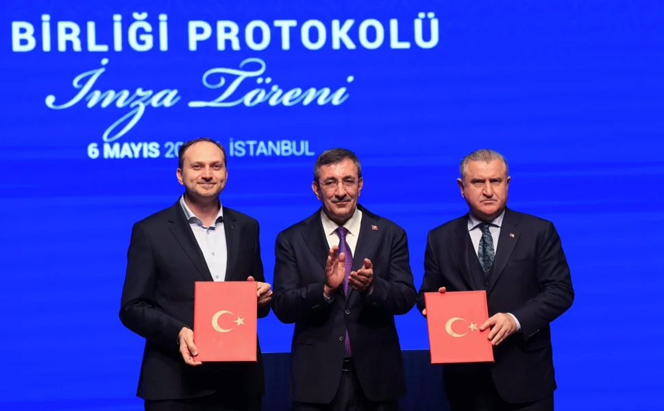 Bağımlılıkla mücadelede yeni seferberlik... 'Adım Adım El Ele''nin startı İstanbul'dan verildi