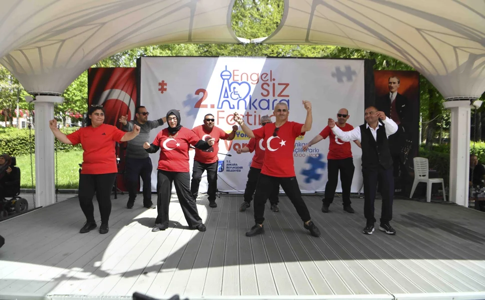 Başkent'te engel yok, şenlik var