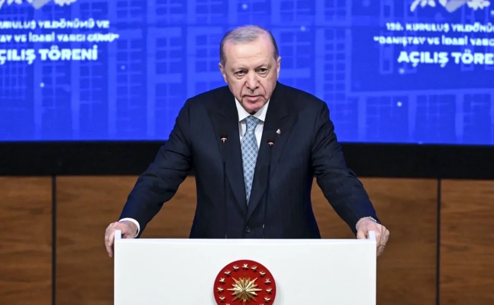 Cumhurbaşkanı Erdoğan'dan yeni anayasa mesajı... Demokratik ayıbı gidermek zorundayız