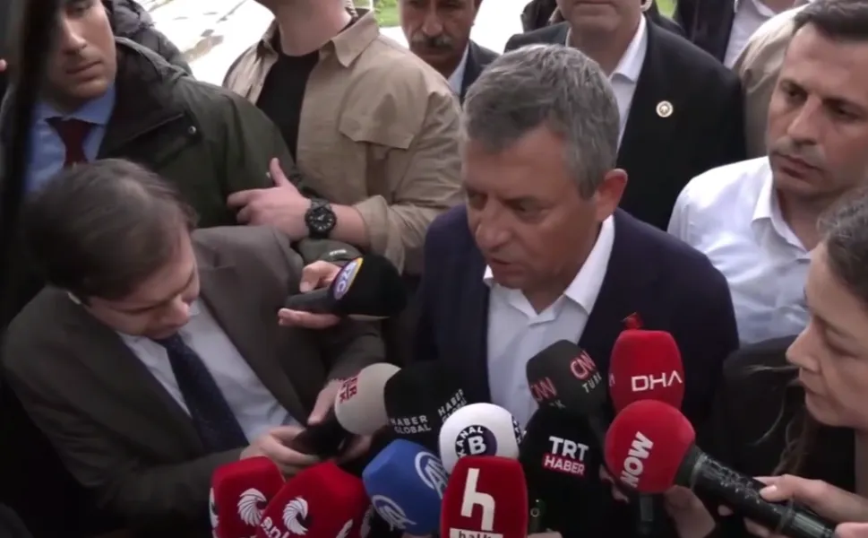 Özgür Özel: CHP'yi 3. kez açmak için savaşacağım