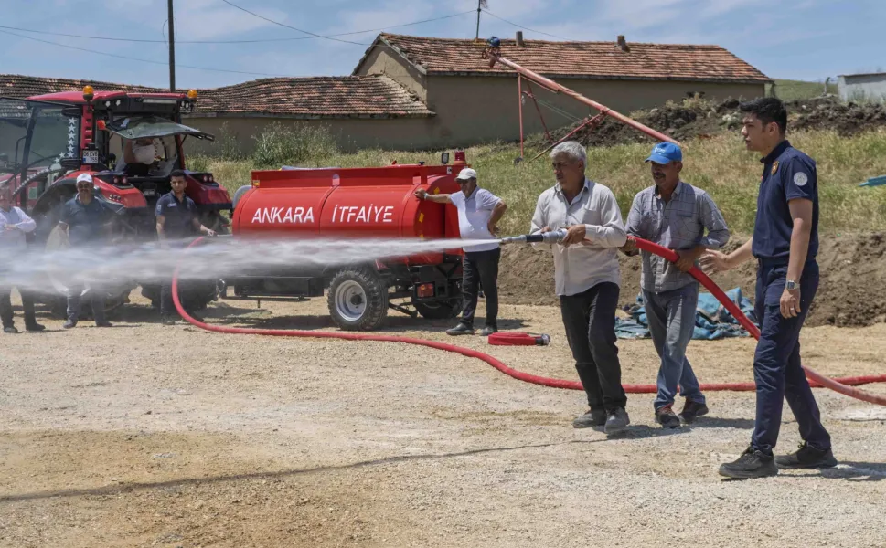 Ankara'da kırsal mahallelere yangın söndürme tankeri desteği