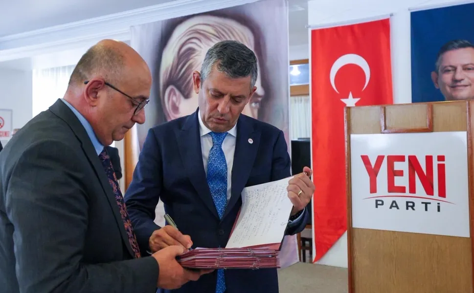 Özgür Özel, YENİ Parti'nin Genel Başkanı seçildi