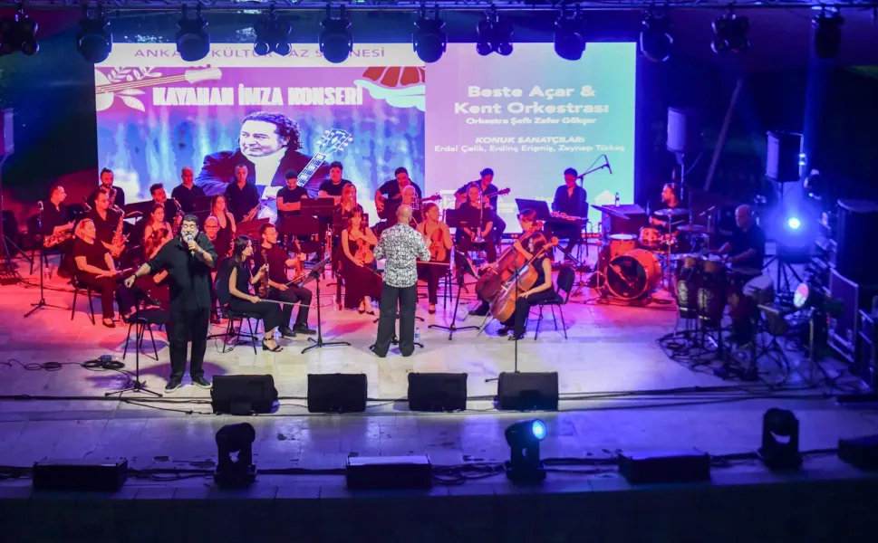 Ankara'da Kayahan şarkıları yankılandı