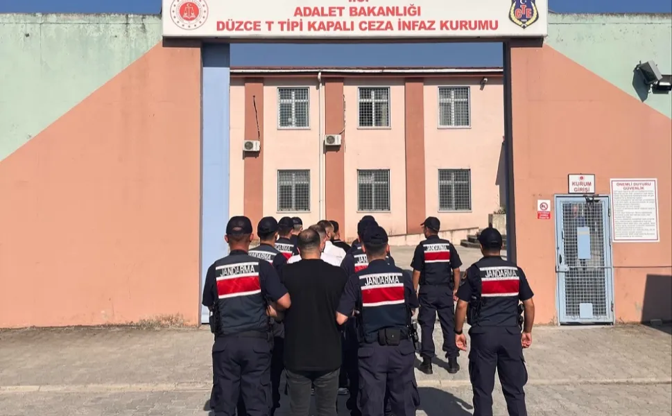 Düzce Jandarması'ndan bir haftada 184 olaya müdahale... 17 aranan kişi yakalandı