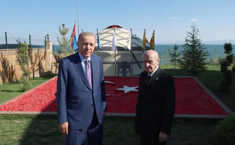 Erdoğan ve Bahçeli'den Ahlat'ta anlamlı buluşma