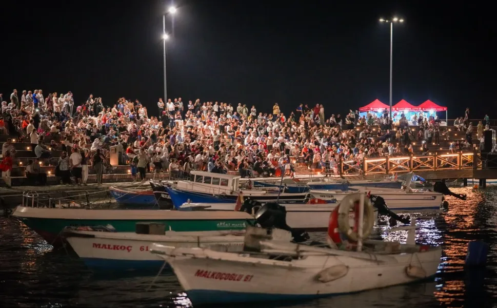 Ganita'da müzik ve eğlence dorukta