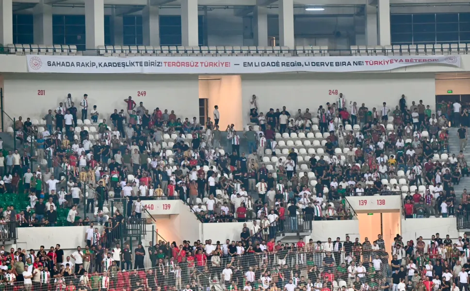 İki bakanlıktan Süper Lig maçında kardeşlik mesajı