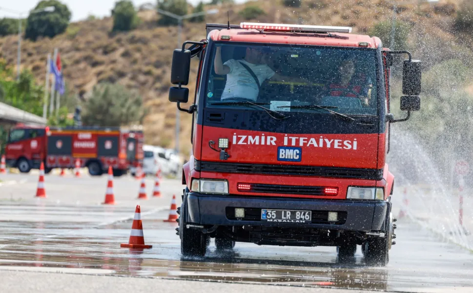 İtfaiyecilere zorlu eğitim!