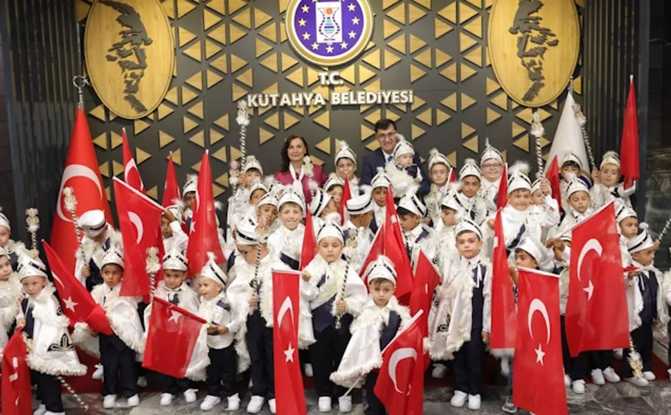 Kütahya'da 48 çocuk için geleneksel sünnet şöleni