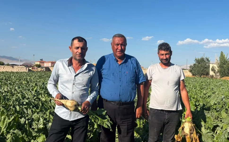 Ömer Fethi Gürer pancar üreticilerinden beklentilerini dinledi