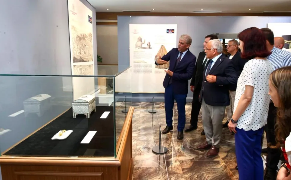 Osmanlı'nın Mukaddes Emanetleri Ordu'da sergileniyor