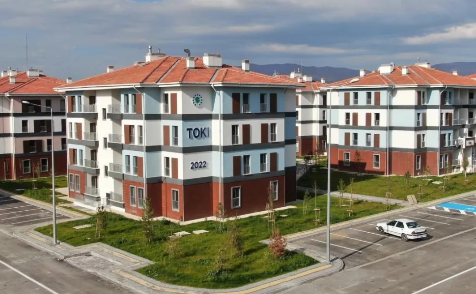 Türkiye'de konut satışı düştü, Ağrı'da yükseldi