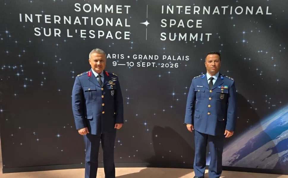 Alper Gezeravcı Paris'te Uluslararası Uzay Zirvesi'nde Türkiye'yi temsil etti