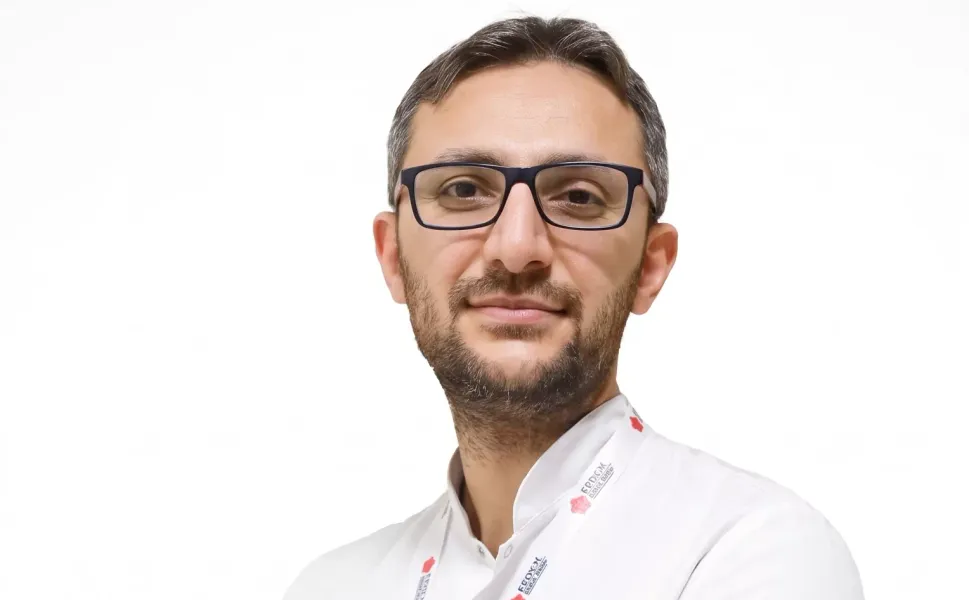 Kalp krizi genç yaşta da görülebiliyor... Risk faktörleri erken dönemde kontrol altına alınmalı
