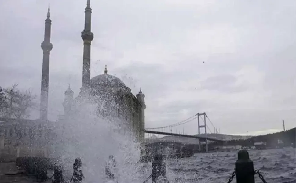 Meteoroloji'den 7 bölgede kuvvetli yağış ve rüzgar uyarısı