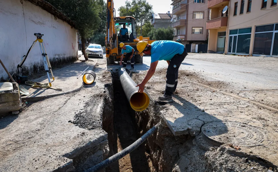 Sakarya'da Ankara Caddesi'nin yağmursuyu altyapısı yenileniyor