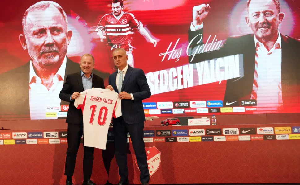 A Milli için 4 yıllığa imza attı... Sergen Yalçın'ın A Takımı belli oldu