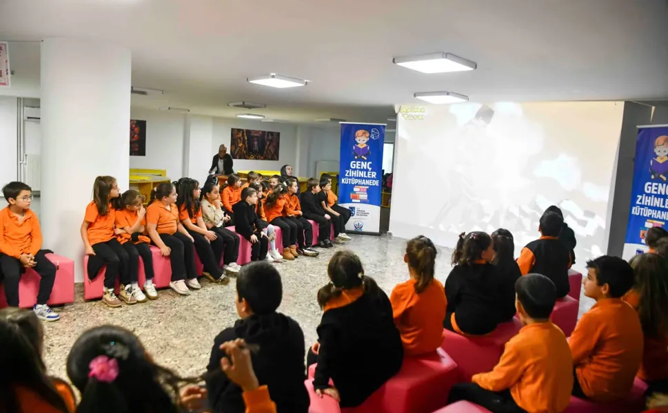 Ankara'da 'Genç Zihinler Kütüphanede' etkinliği devam ediyor