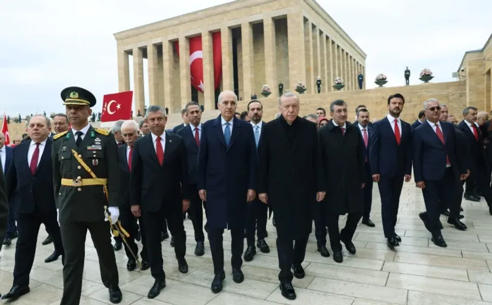 Devlet erkânı Anıtkabir'de