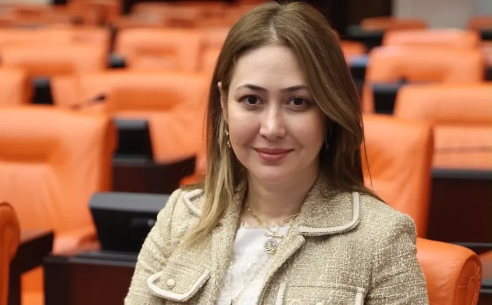 MHP'li Zuhal Karakoç trafik kazasında yaralandı! Ankara'da ameliyat edildi