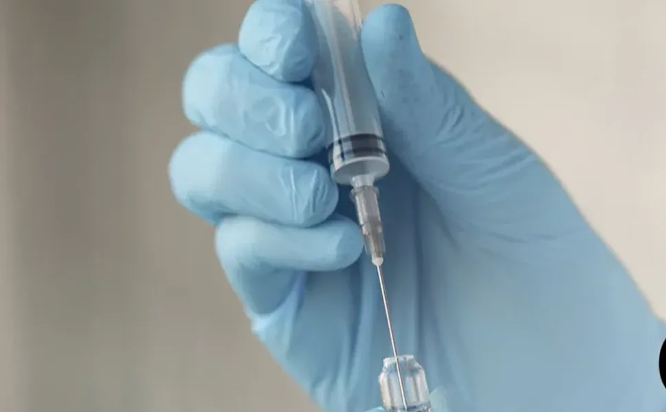 Uzmanlardan grip uyarısı: 6 aydan büyük herkese influenza aşısı öneriliyor